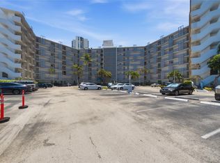 Ensenada Condominium, Aventura, FL 33180