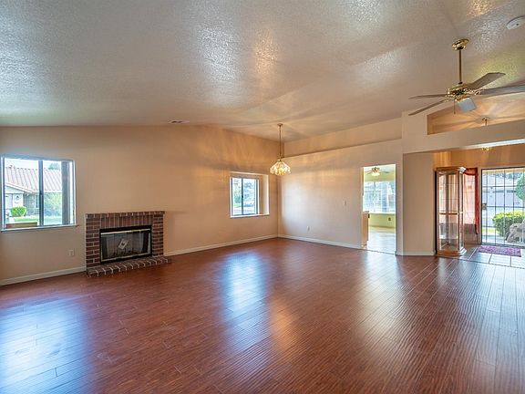 4th image of 3779 Steve Lillie Cir