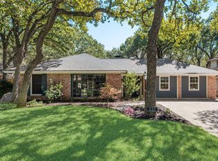 533 Circleview Dr S, Hurst, TX 76054