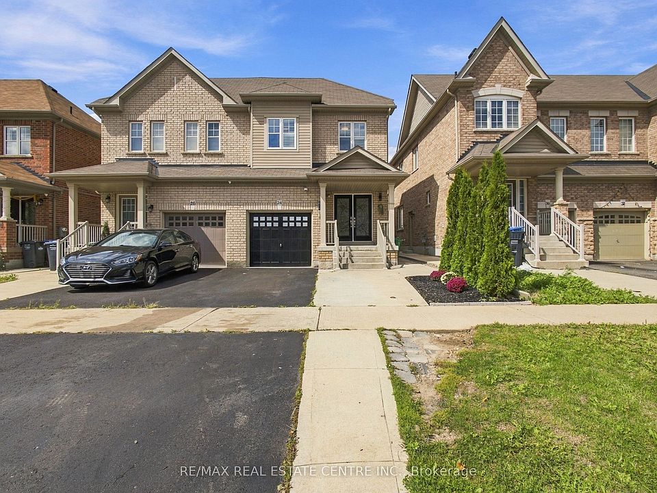 1st image of 28 Banbridge Cres