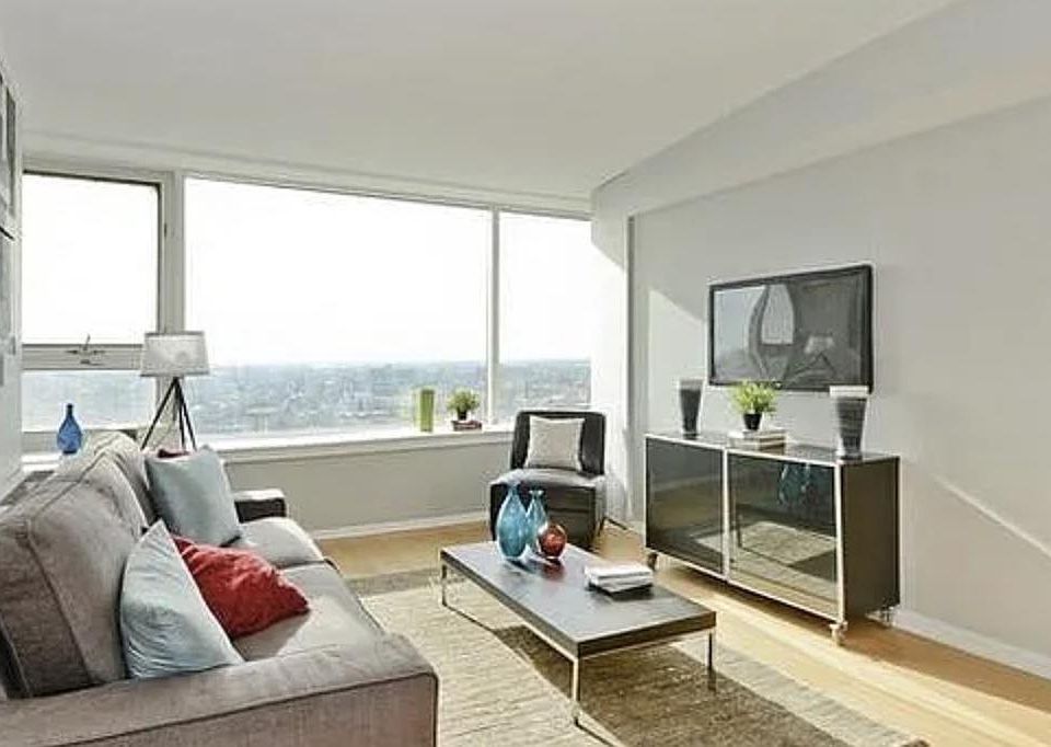1st image of 2728 N Hampden Ct APT 1806