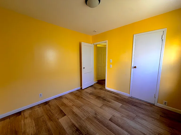 2585 Beach Dr — Photo 17