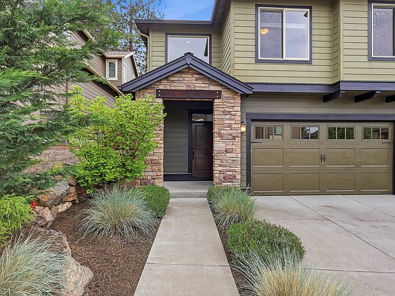 3rd image of 1285 NW Criterion Ln