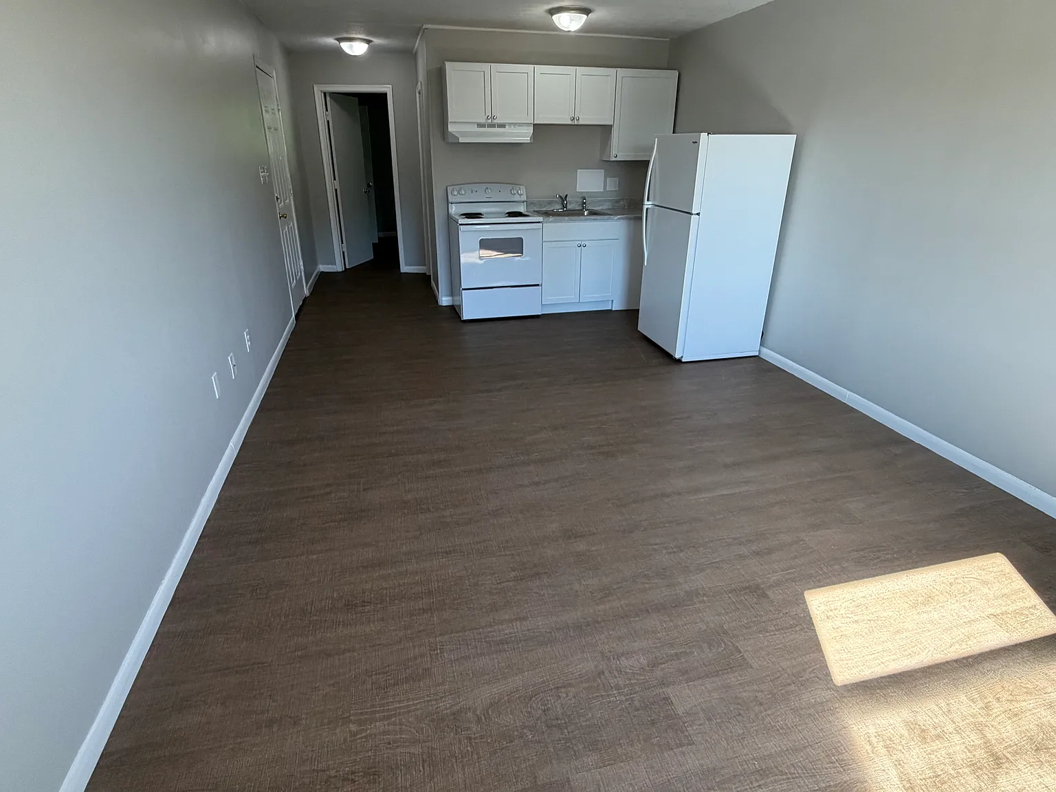 1 bed, 600 sqft, $1,150 — Photo 3