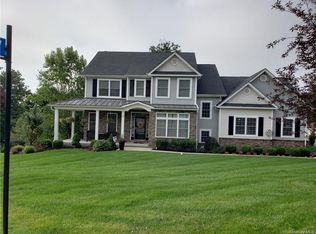 3 Clinton Aly, Monroe, NY 10950