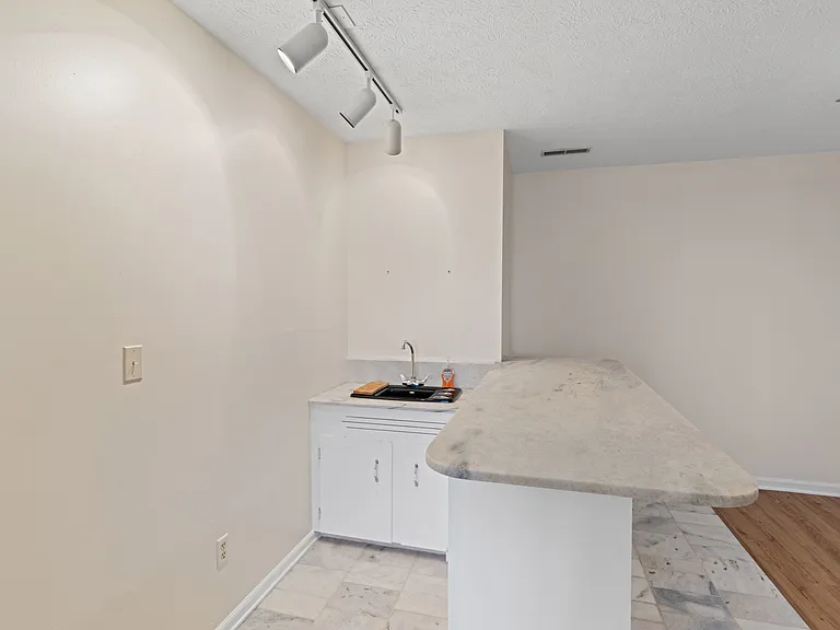 102 Forest Oaks Dr — Photo 25
