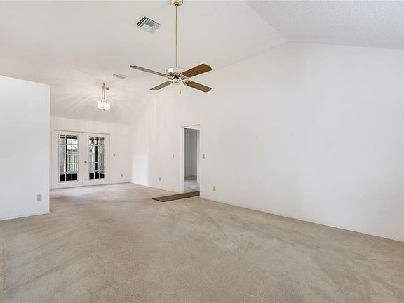4th image of 1510 Bering Ct