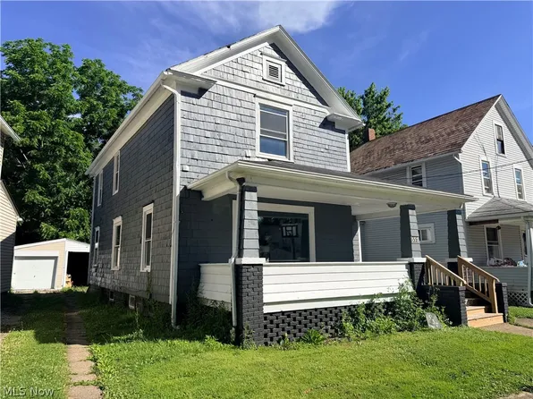 337 Lucas St, Barberton, OH 44203