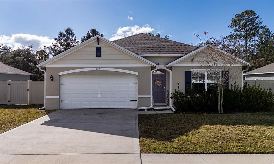 1st image of 808 Baylor Dr