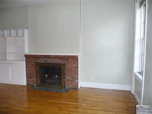 Sold by Perry Associates NYC Inc | media 21