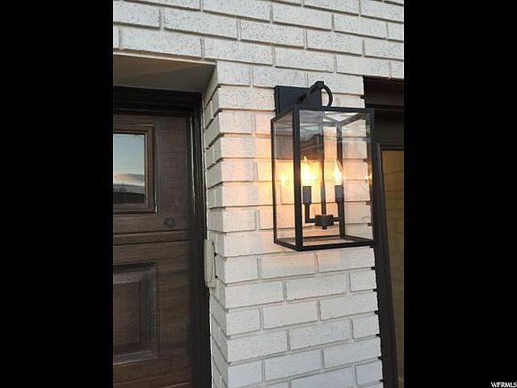 5th image of 2577 E Nottingham Way