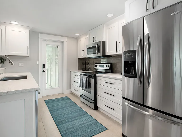 6007 Beneva Rd — Photo 11