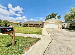 2238 Colonial Dr, Dunedin, FL 34698