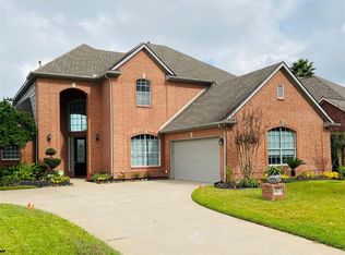 827 Harbour Pl, Sugar Land, TX 77478