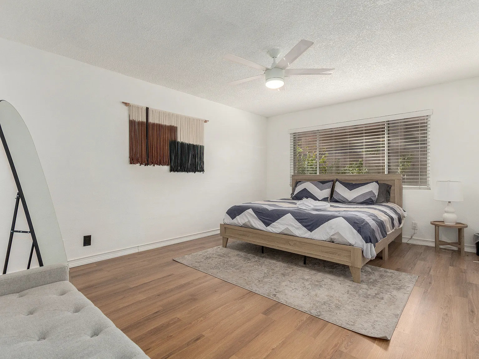 2 bed, 1120 sqft, $1,775 — Photo 4