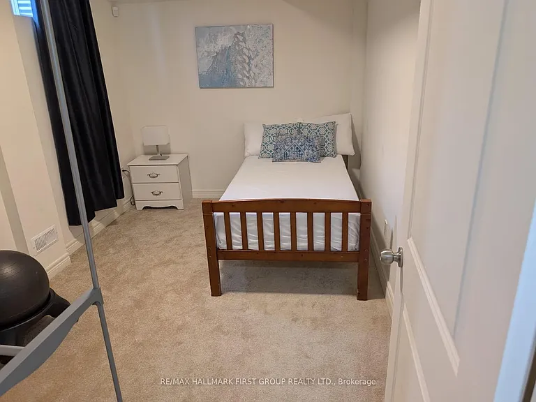 1210 Jim Brewster Cir — Photo 7