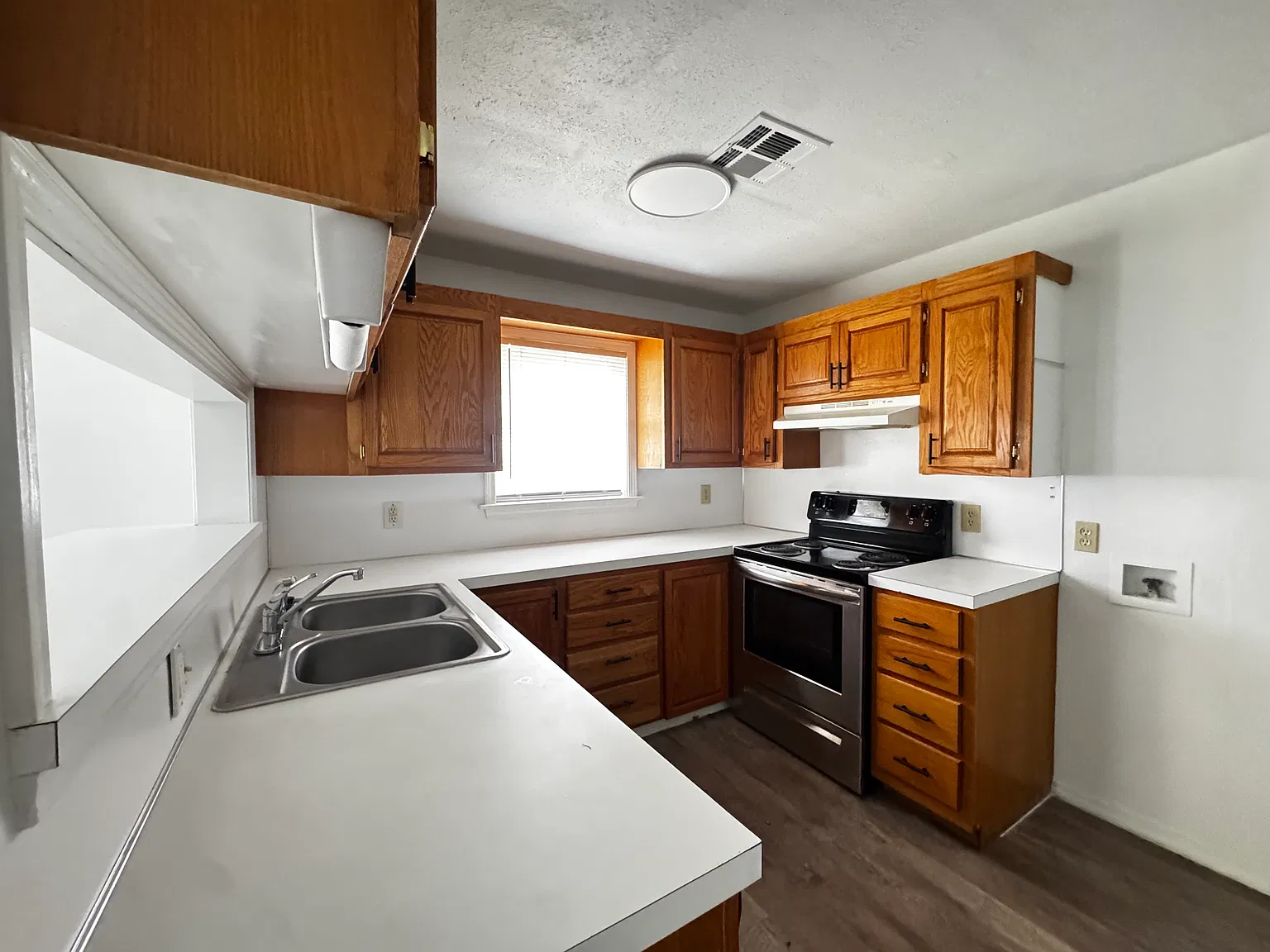 3 bed, 1262 sqft, $1,595 — Photo 4