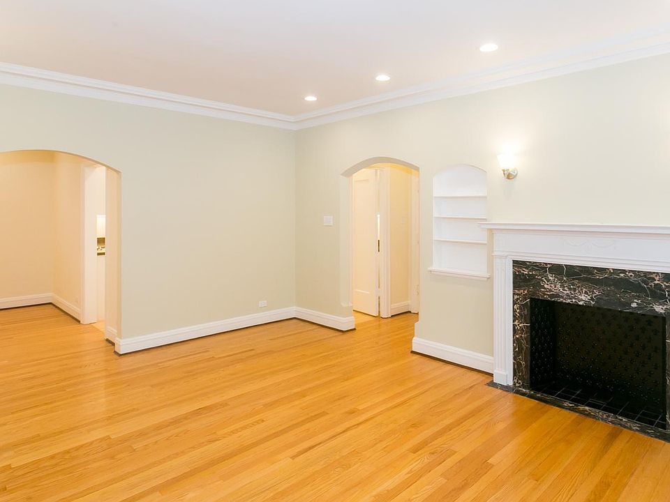 1st image of 1418 W Berwyn Ave APT 3W