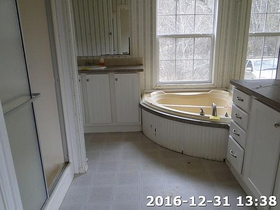 5th image of 5550 Peterson Dr