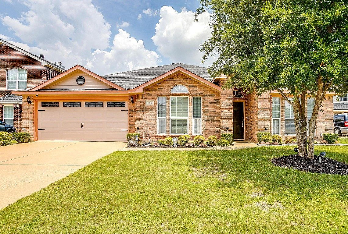 1005 Hidden View Ct, Burleson, TX 76028 MLS 20350774 Zillow