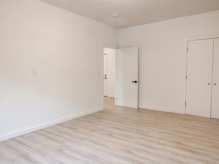 4518 Hollywood Blvd #10 — Photo 7