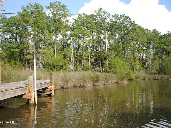 3rd image of 1402 Lynchs Beach Loop Road