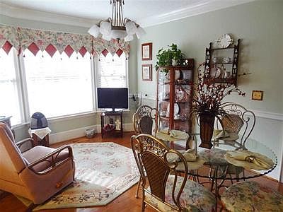 3rd image of 116 Kalber Dr