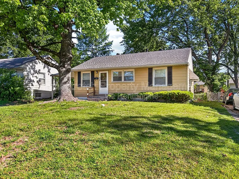 329 Midlothian Rd — Photo 28