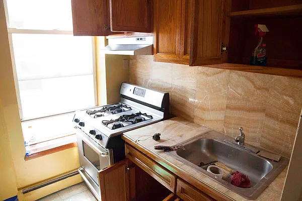 Rented by The Ambassador Realty Group | media 28