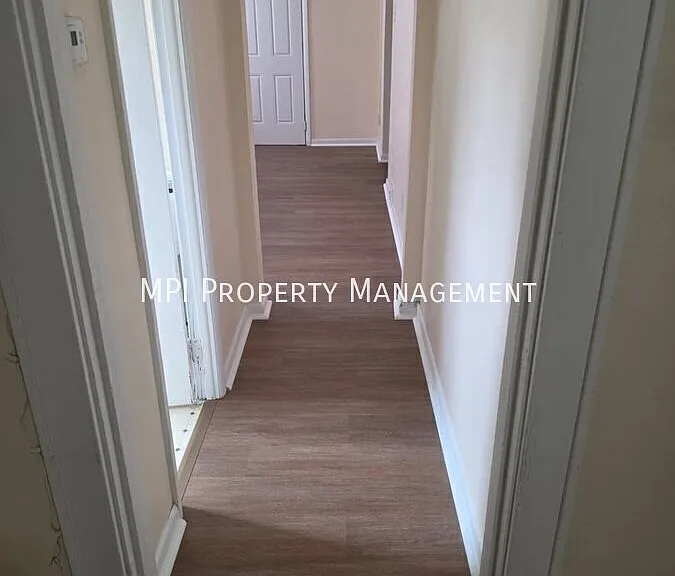 3405 N 10th St #A — Photo 2