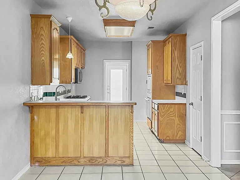 6312 Bittersweet Dr — Photo 15
