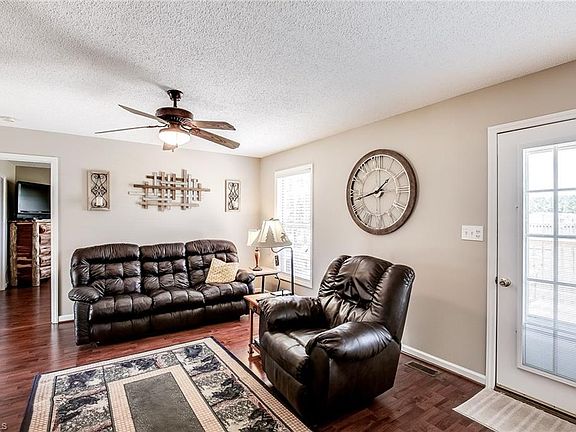 4th image of 2034 Paisley Dr