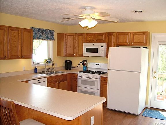 2nd image of 78 Valley Forest Rd