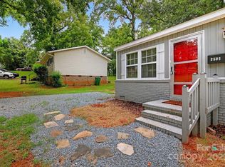 2501 Thornton Rd, Charlotte, NC 28208