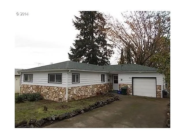 1412 SE Court Ave photo 1