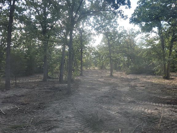 5th image of 13319 Tyler Ln