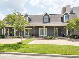 206 Cooner St, College Station, TX