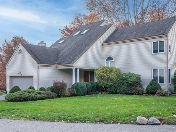 2 Charlotte Court, Briarcliff Manor, NY 10510