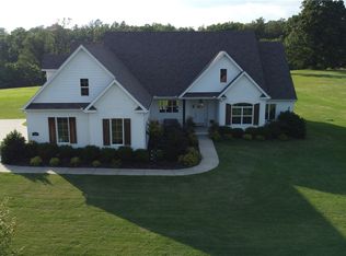 1189 Trail Bluff Dr, Fayetteville, AR 72703