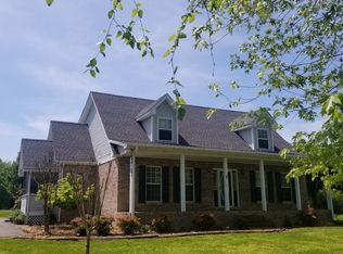 334 Landrum Ln N, Lafayette, TN 37083