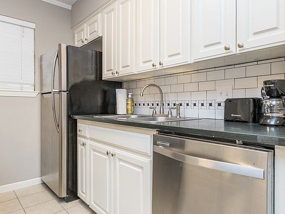 3rd image of 517 Chickadee Dr #D