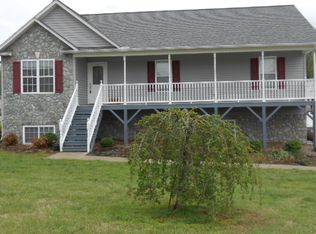 2101 Olde Creek Rd, Hudson, NC 28638