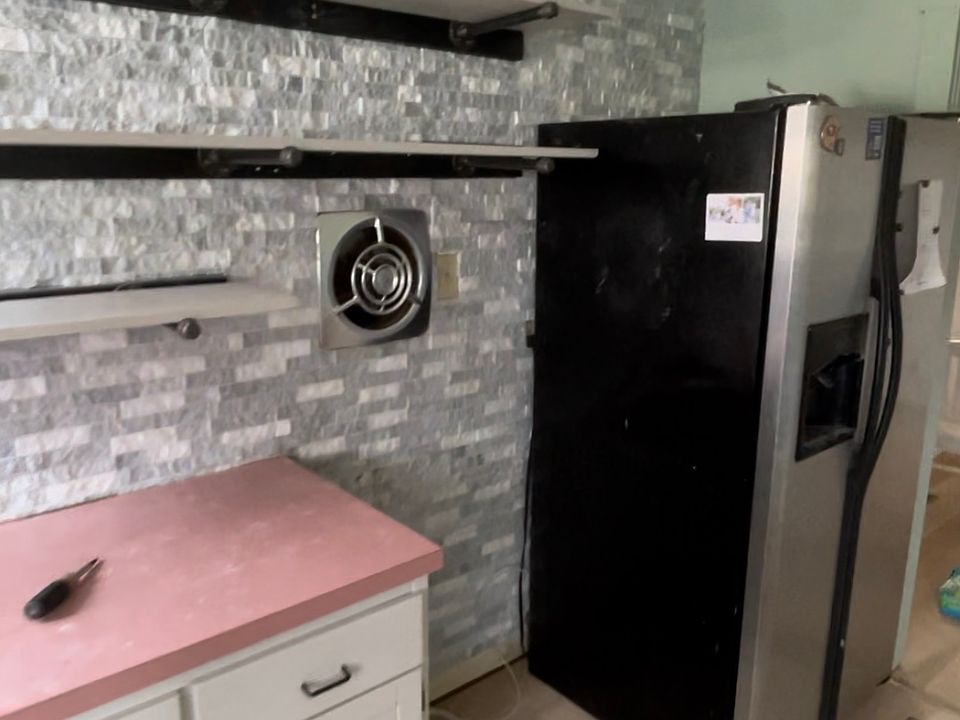 1st image of 628-630 W Greene St #628