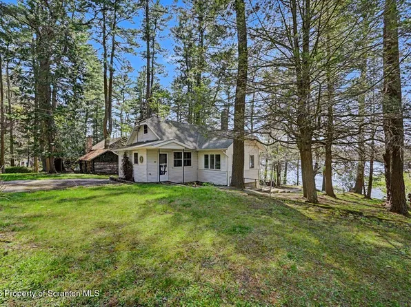 164 Pinewood Rd, Fleetville, PA 18420