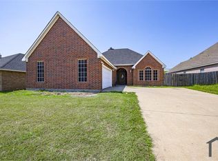 7506 Quail Springs Dr, Arlington, TX 76002