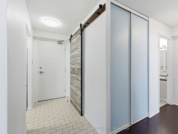 4th image of 1440 Heron Rd #1102