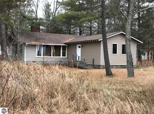 6134 Ridge Rd, Oscoda, MI 48750