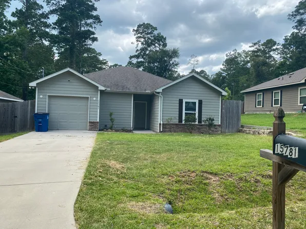 15781 Pecan Dr, Montgomery, TX 77356