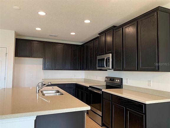 3rd image of 9721 Kinmore Dr