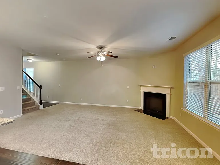 377 Lossie Ln — Photo 2